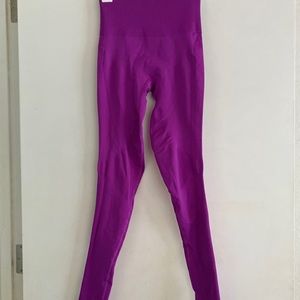 plumb lululemon running tights